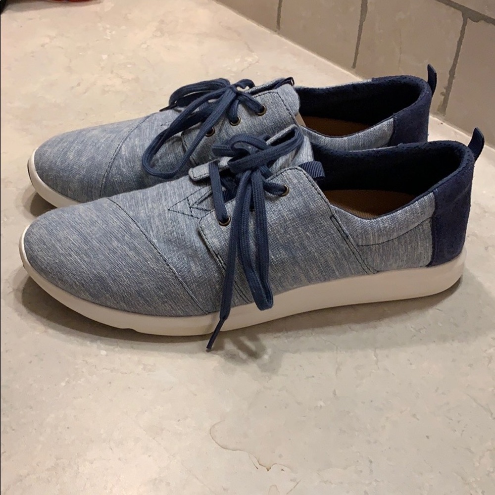 Toms shoes